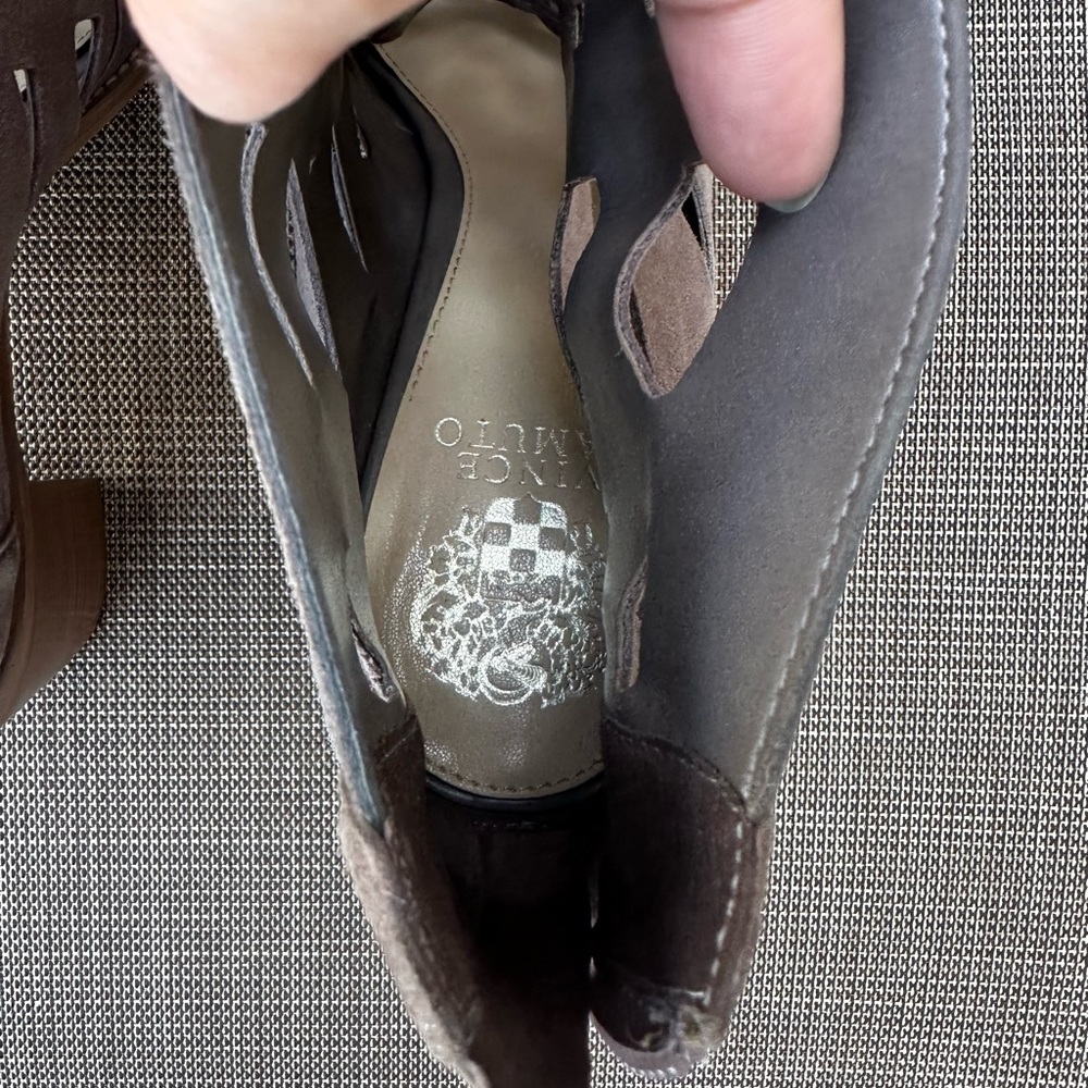 Euc Vince Camuto Tressa Taupe Open Toe Perforated… - image 5